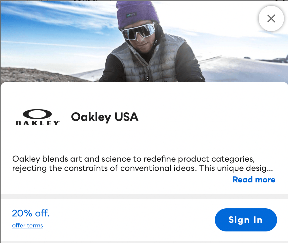 Oakley USA Savvy Perks